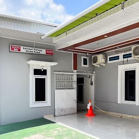 Kostel 99 Pangkal Pinang Redpartner Hotel Bagian luar foto
