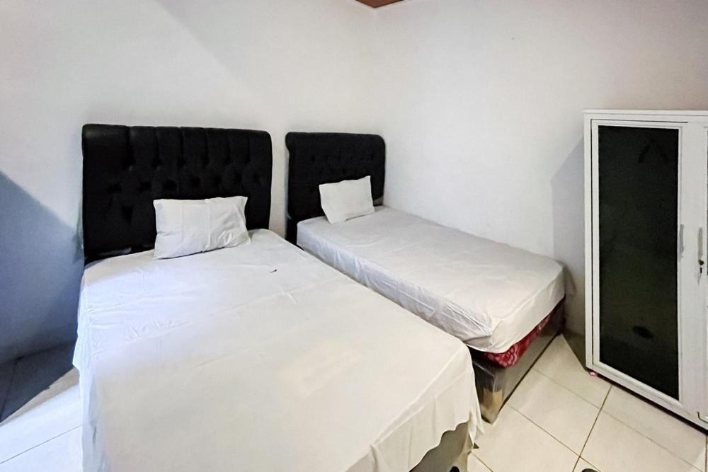 Kostel 99 Pangkal Pinang Redpartner Hotel Bagian luar foto