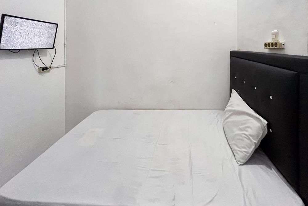Kostel 99 Pangkal Pinang Redpartner Hotel Bagian luar foto